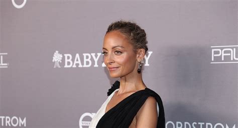 Why Nicole Richie Reconnected With Biological。